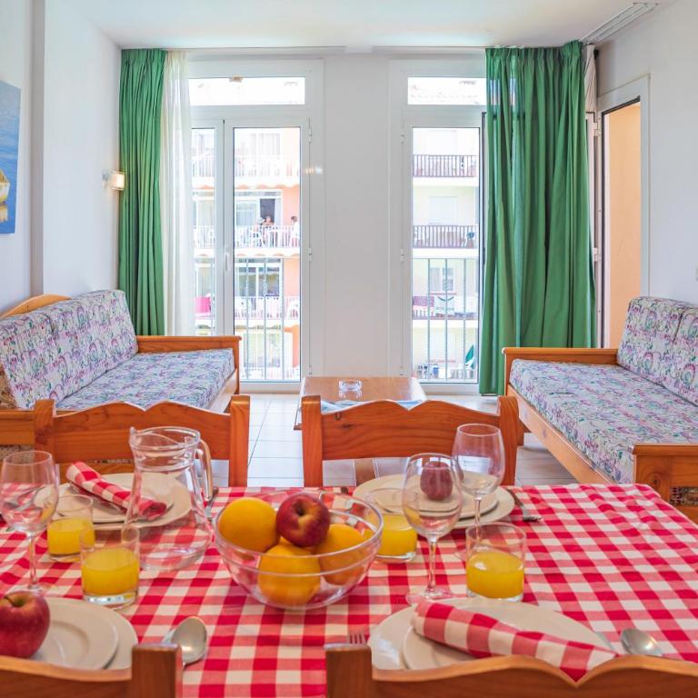 Aptos. Comte D´Empuries - Apartamento de 1 dormitorio (4 adultos) - 37