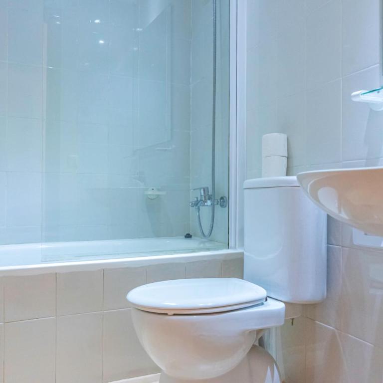 Aptos. Comte D´Empuries - Apartamento de 1 dormitorio (4 adultos) - 33