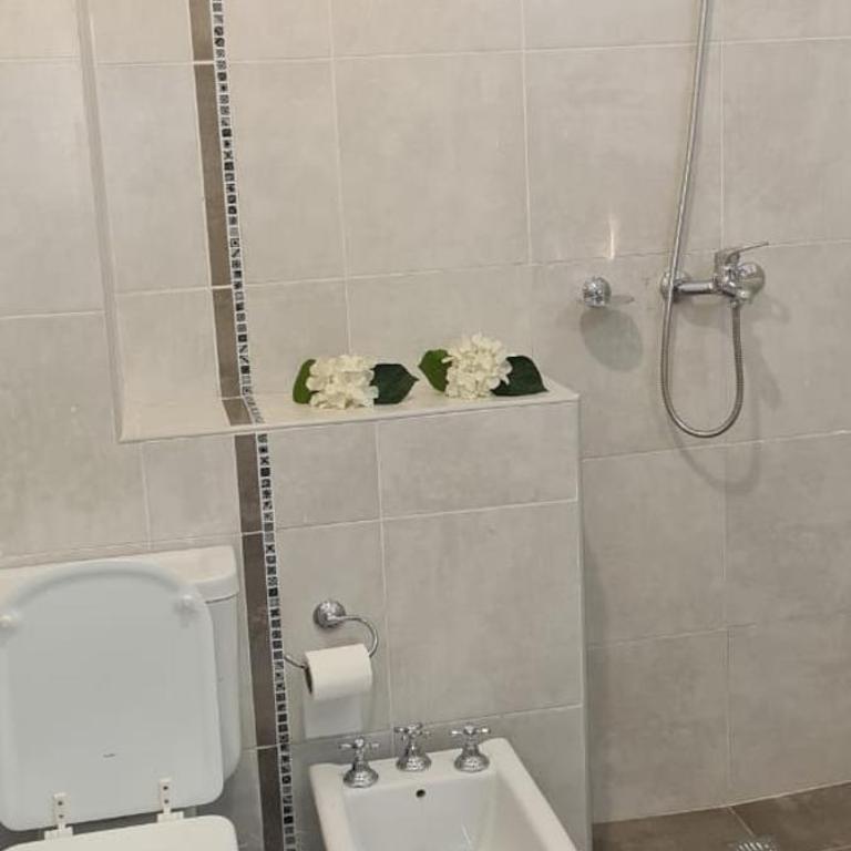 Carlos Paz - 3 Dormitorios con cochera - Zona céntrica residencial - Apartamento de 3 dormitorios - 30