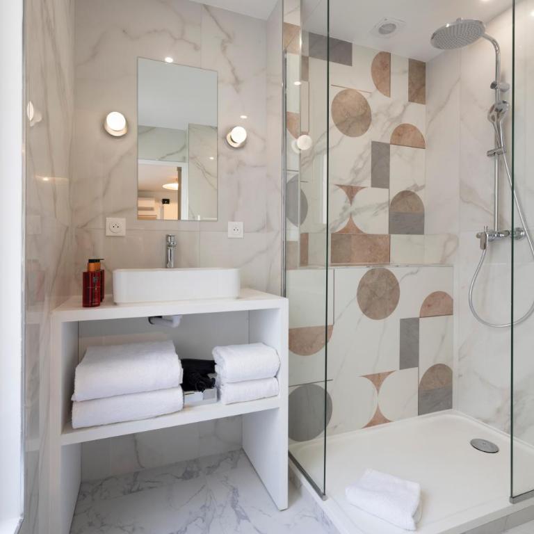 Yuna Blanche - Serviced Apartments - Studio au 1er Étage au Calme sur Cour - 18 m2 - 10
