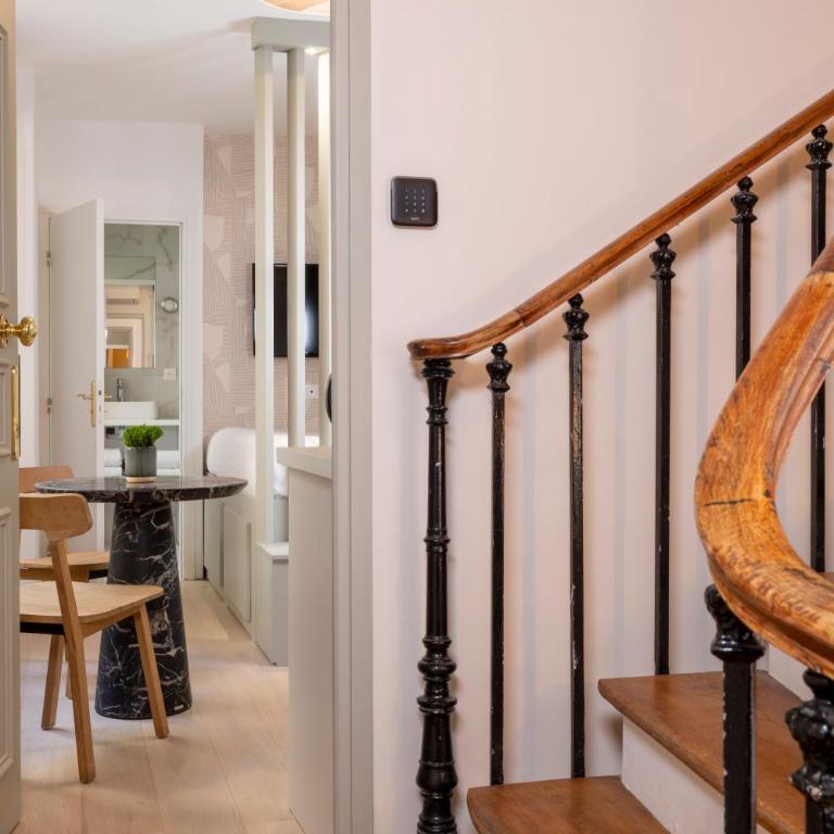 Yuna Blanche - Serviced Apartments - Studio au 1er Étage au Calme sur Cour - 18 m2 - 23