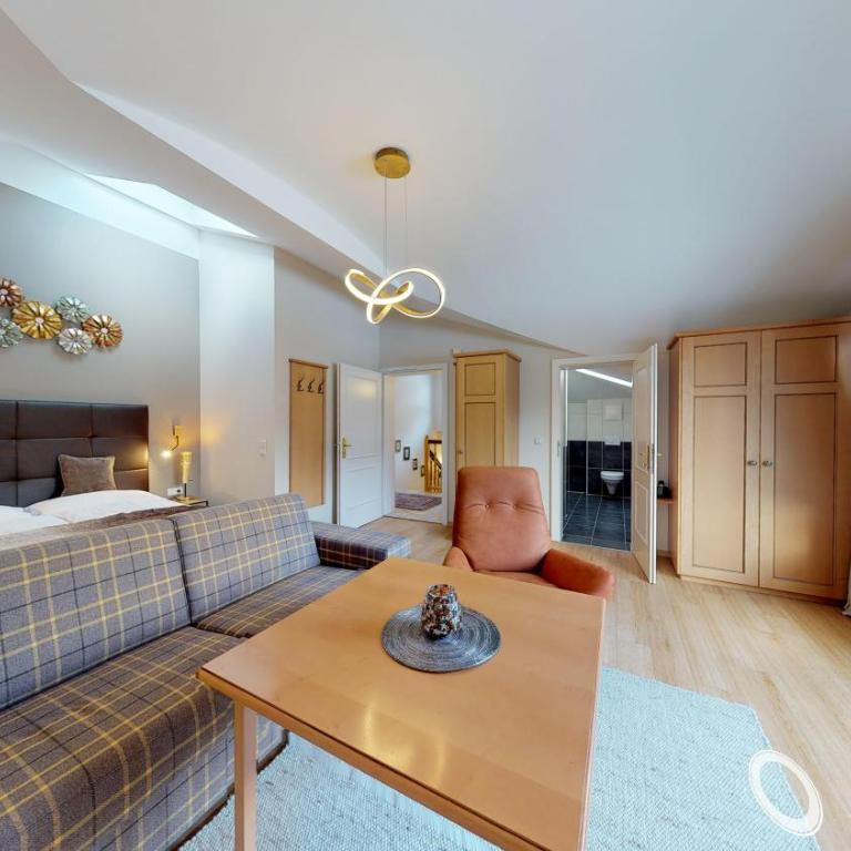 Appartementhaus Tristenau - Doppelzimmer mit Küchenzeile - 10