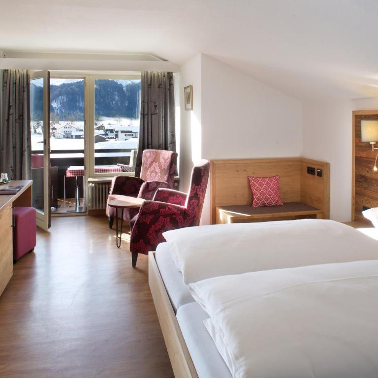 Hotel Menning ***S - Comfort Doppelzimmer mit Balkon - 1
