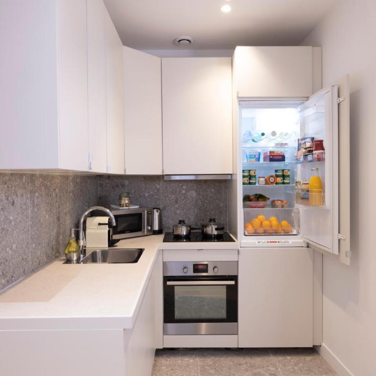 Yuna Blanche - Serviced Apartments - Appartement 2 Chambres avec Terrasse - Rez-de-Chaussée - 85 m² - 13