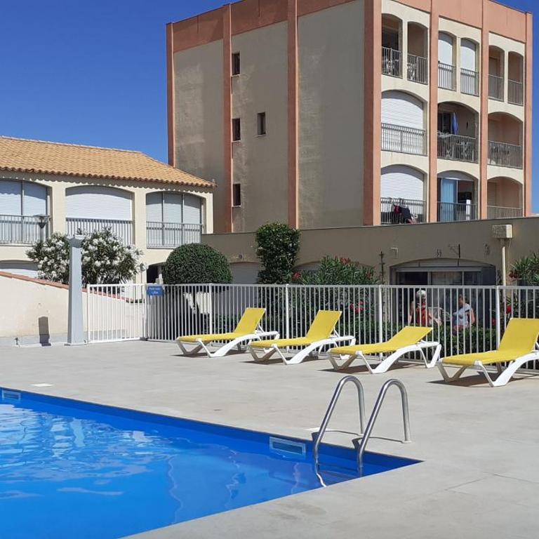 Barcarès village studio rénové face à la plage principale vue mer parking piscine ouverte - Studio-Apartment mit Meerblick - 21