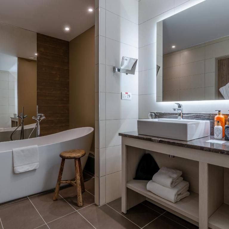 ILY Hotels & Spa La Rosiere - Suite en Duplex avec Accès au Spa - 7