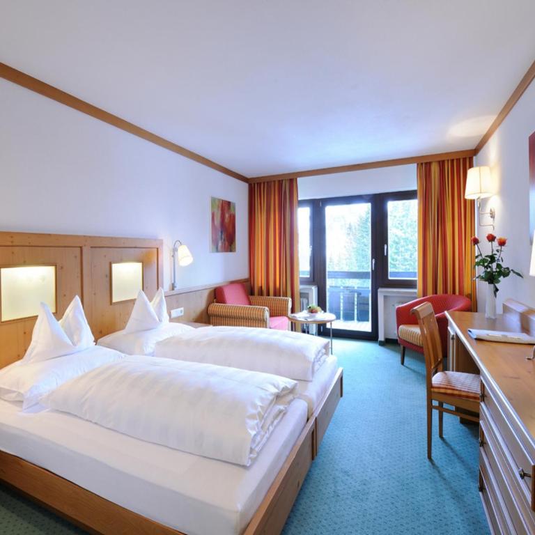 Cresta.Alpin.Sport.Hotel - Doppelzimmer mit Balkon - 6