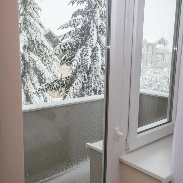 Galaxy Apartments - Soba sa king-sajz krevetom i spa kadom - 13