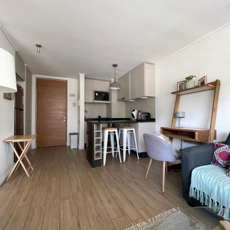 Departamento a metros de la clínica las condes - Two-Bedroom Apartment - 2