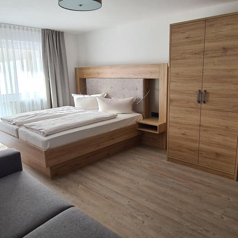 Hotel Anneliese - Großes Doppelzimmer - 1
