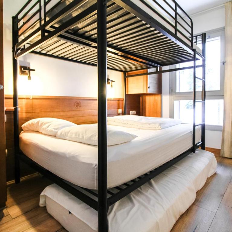 Newly redecorated 2-bed ski-in ski-out family apartment - Appartement avec Balcon - 48