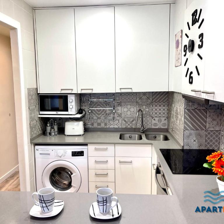 APARTBEACH SAYONARA 125 Climatizado y Piscina - Two-Bedroom Apartment - 5