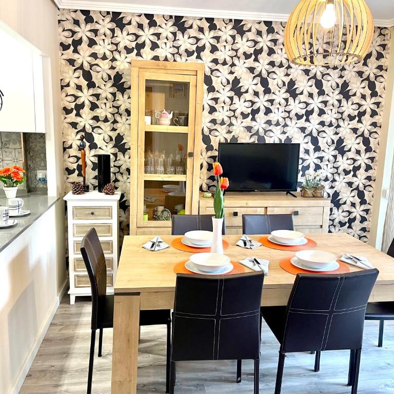 APARTBEACH SAYONARA 125 Climatizado y Piscina - Two-Bedroom Apartment - 25