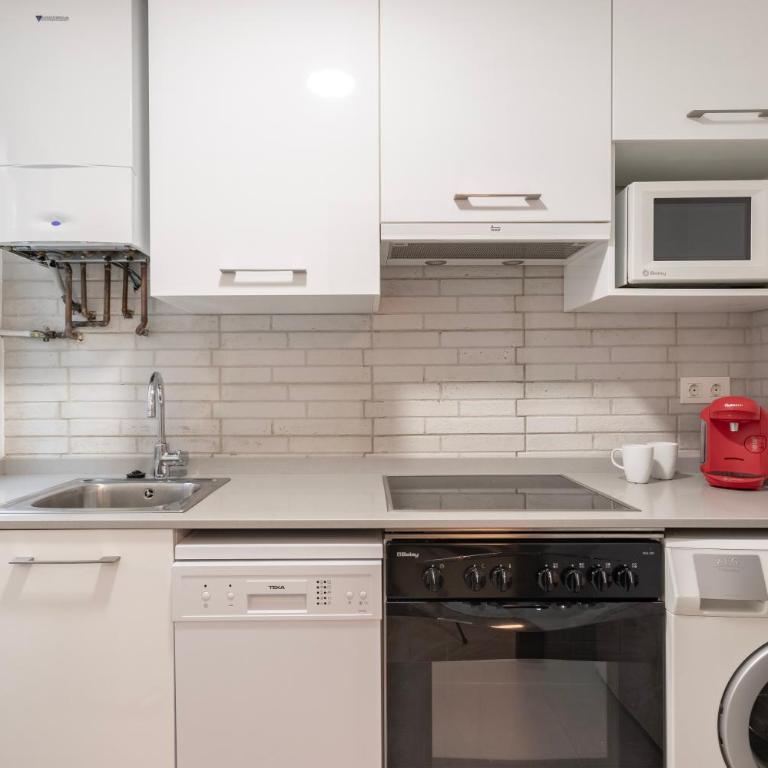 Old Town III - Two-Bedroom Apartment - 8
