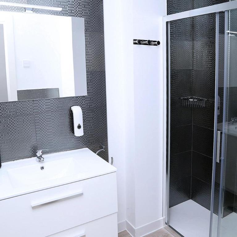 Piso Plaza Mercado 3,4 - Two-Bedroom Apartment - 23