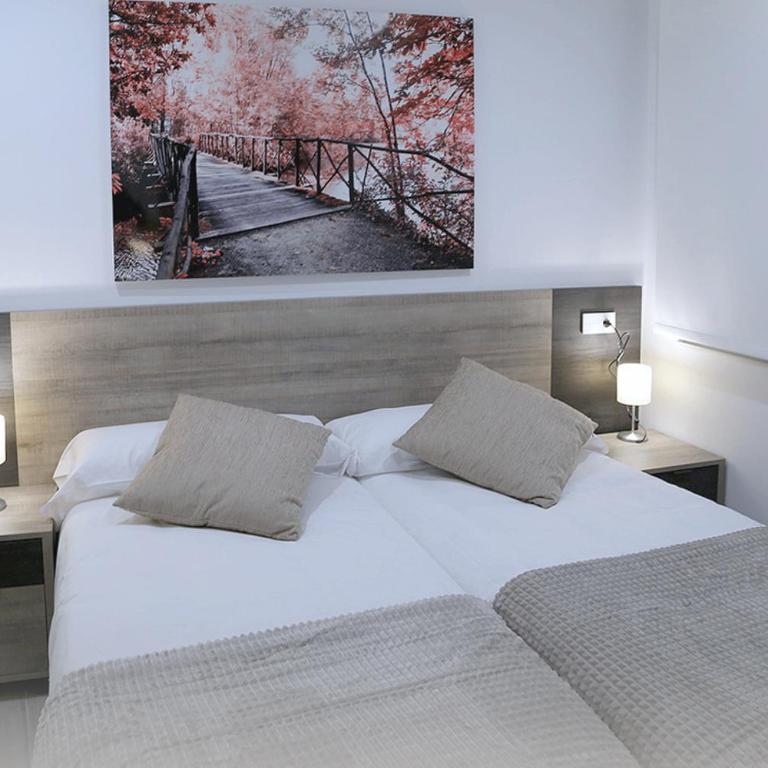 Piso Plaza Mercado 3,4 - Two-Bedroom Apartment - 14