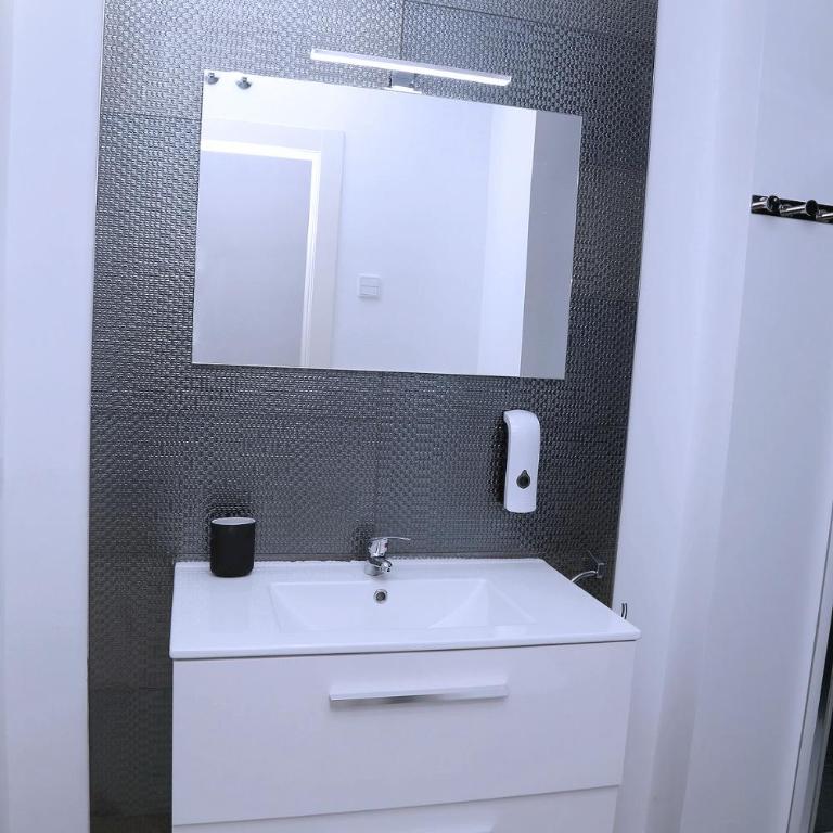 Piso Plaza Mercado 3,4 - Two-Bedroom Apartment - 24