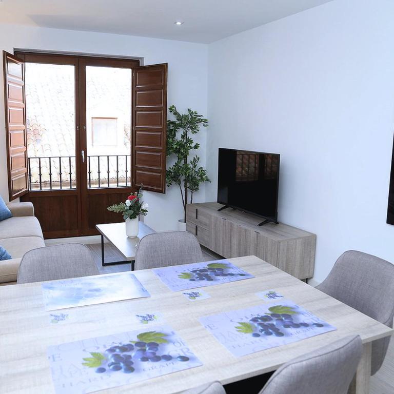 Piso Plaza Mercado 3,4 - Two-Bedroom Apartment - 7
