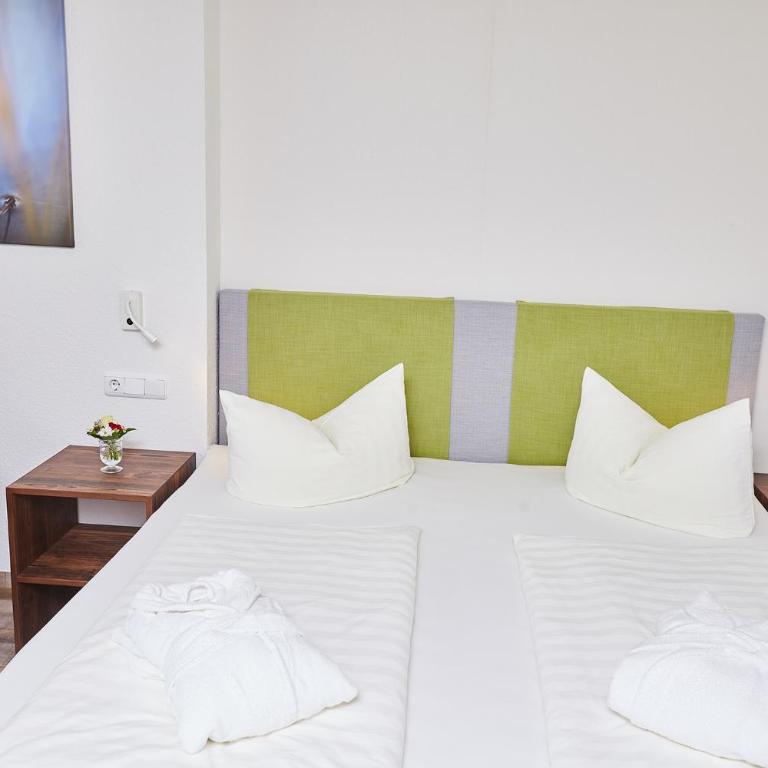 Wohlfühlhotel Frohsinn - Doppelzimmer mit Balkon - 5