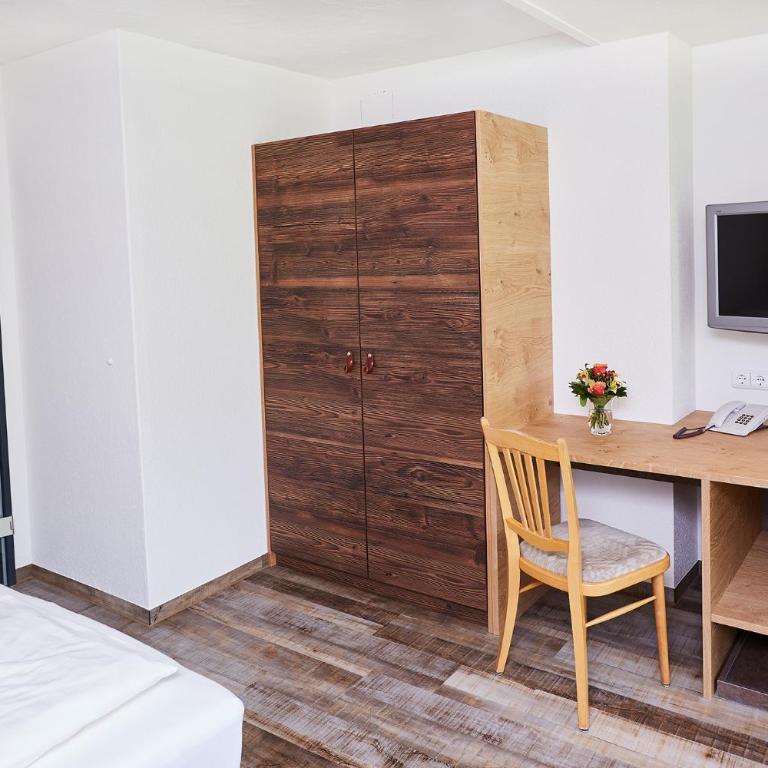 Wohlfühlhotel Frohsinn - Doppelzimmer mit Balkon - 4