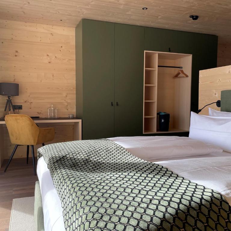 Torghele's Wald & Fluh - Deluxe Doppelzimmer mit Balkon - 4