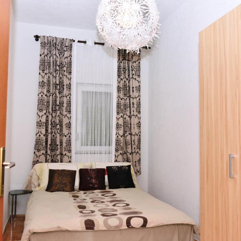 Apartman centar blizina Kastela i Splava - Two-Bedroom Apartment - 11