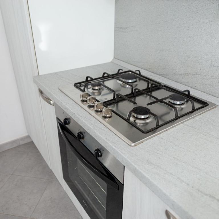 L'Angolo Giallo - Centralissimo San Benedetto del Tronto - One-Bedroom Apartment - 9