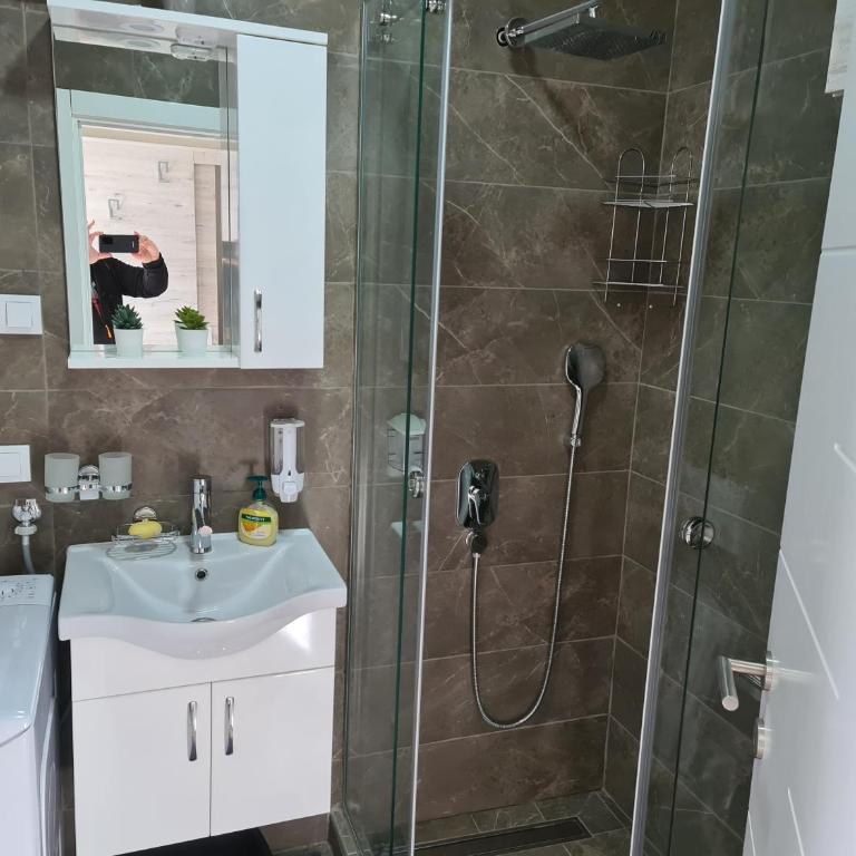Gabi Apartments Kopaonik - Kraljevi cardaci - One-Bedroom Apartment - 6