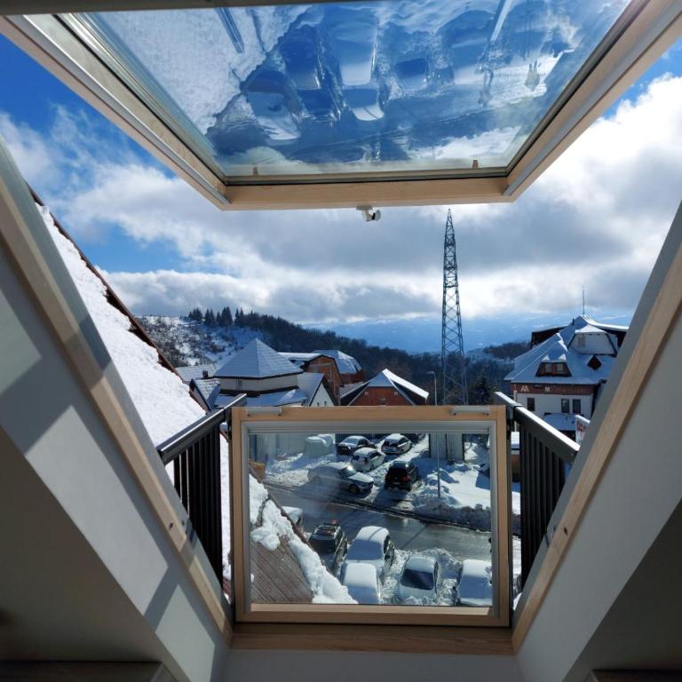Gabi Apartments Kopaonik - Kraljevi cardaci - Three-Bedroom Apartment - 7