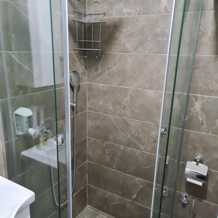 Gabi Apartments Kopaonik - Kraljevi cardaci - One-Bedroom Apartment - 9