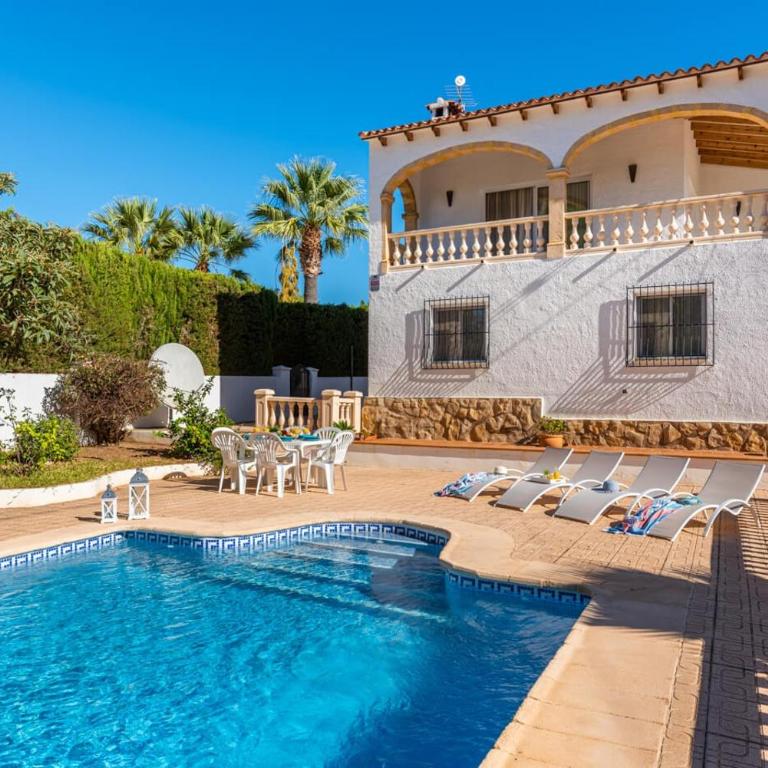 Villa Watsi - PlusHolidays - Villa con piscina privada - 42