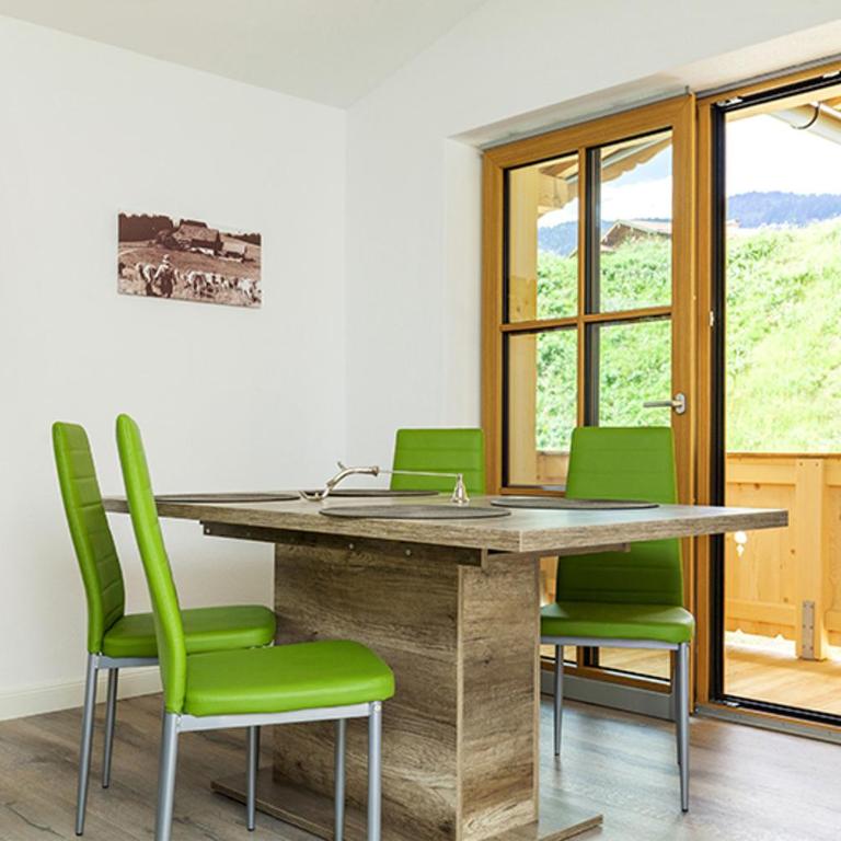Ferienwohnungen van Hees - Apartment mit Balkon - 6
