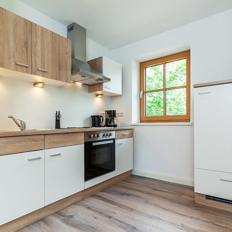 Ferienwohnungen van Hees - Apartment mit Balkon - 8