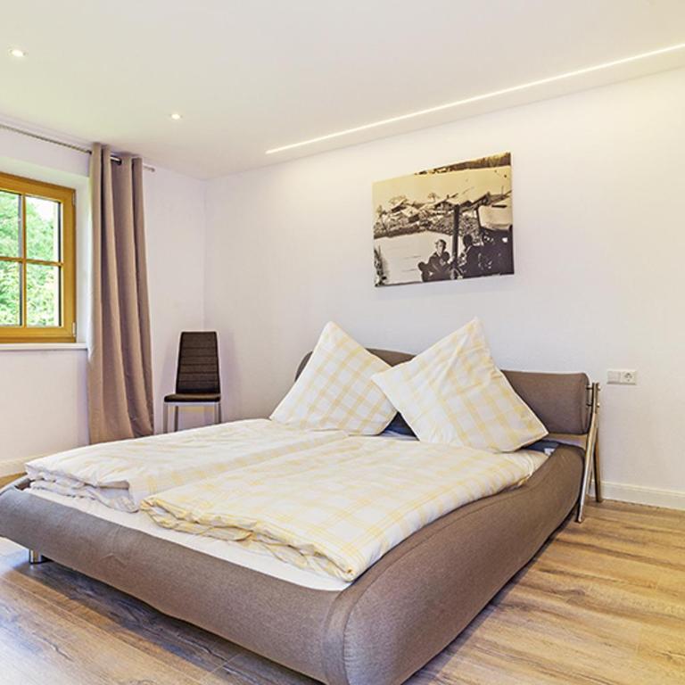Ferienwohnungen van Hees - Apartment mit Balkon - 9
