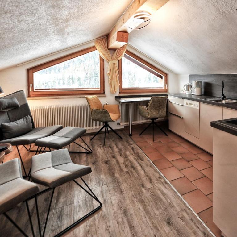 Summit Residence - One-Bedroom Apartment - 2