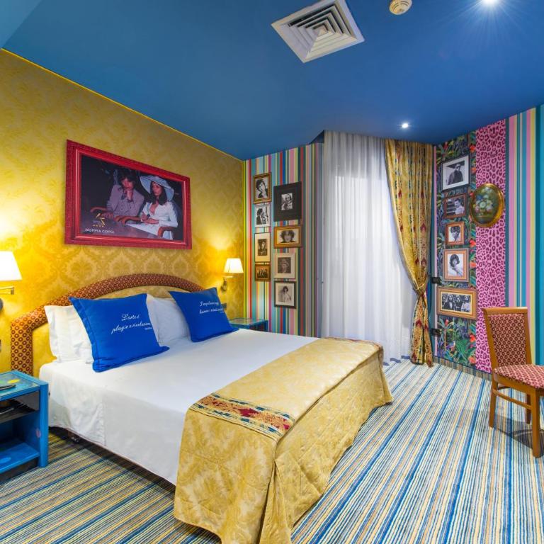 Admiral Art Hotel - Art Deluxe Room - 1
