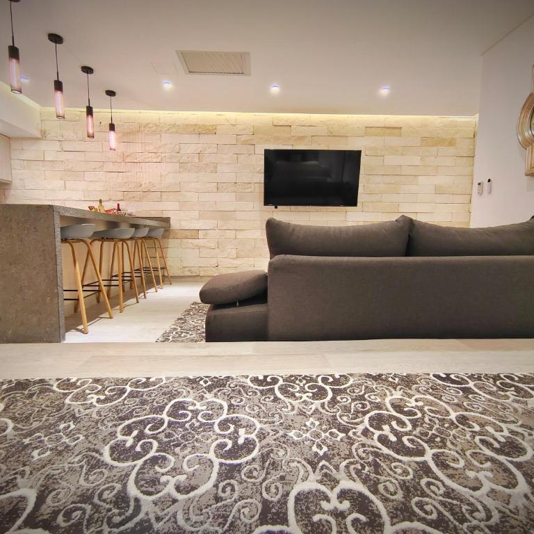 1st Luxury Warehouse - Deluxe Double Studio - 2