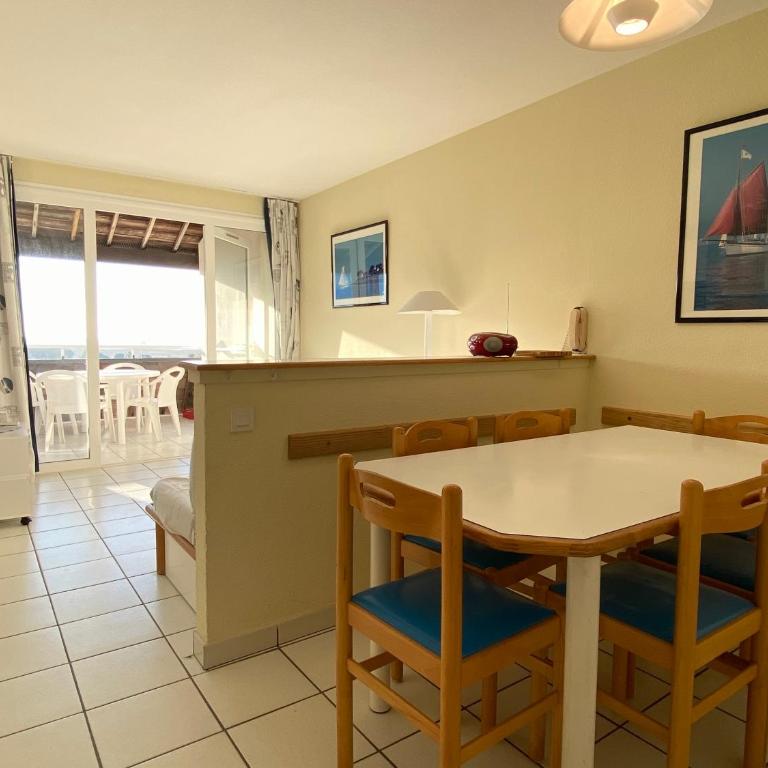 REF 148 Appartement vue mer pour six personnes plage du Fogeo à pieds Port Crouesty ARZON - Appartement 2 Chambres - 6