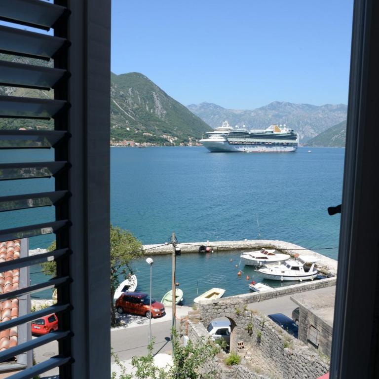 Apartments PEGAZ - One-Bedroom Apartment with Balcony and Mountain View - 2