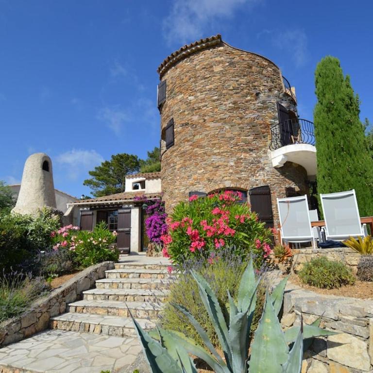 Charmante Villa mit Pool und Panorama-Meerblick in den Golf von Saint-Tropez - Villa Montmajour - Villa 3 Chambres - 1