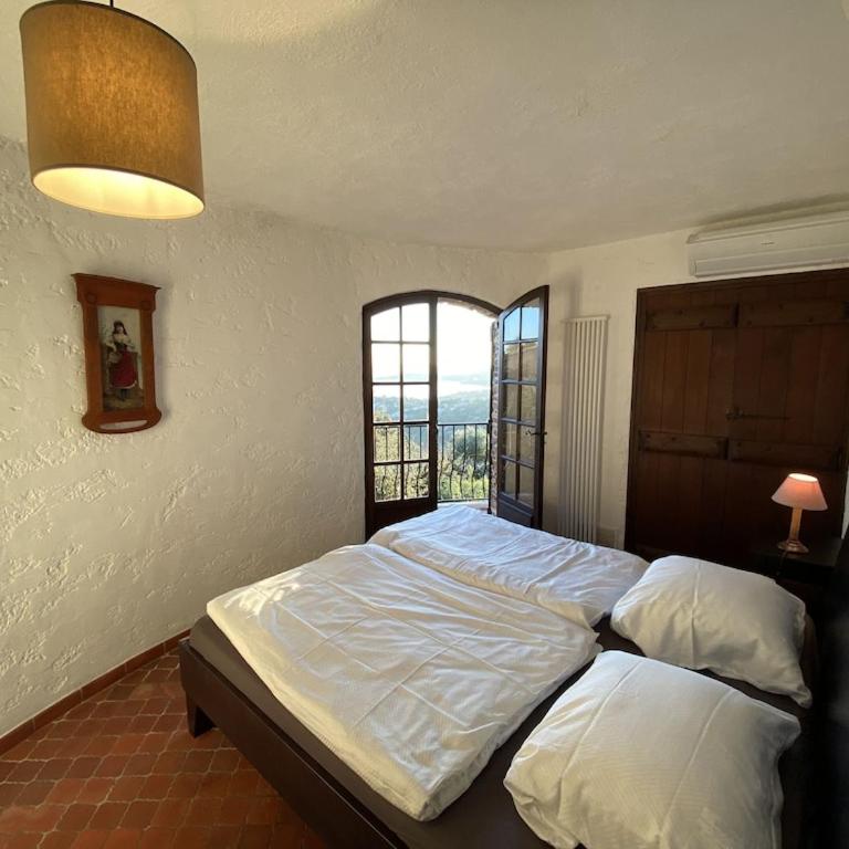 Charmante Villa mit Pool und Panorama-Meerblick in den Golf von Saint-Tropez - Villa Montmajour - Villa 3 Chambres - 5