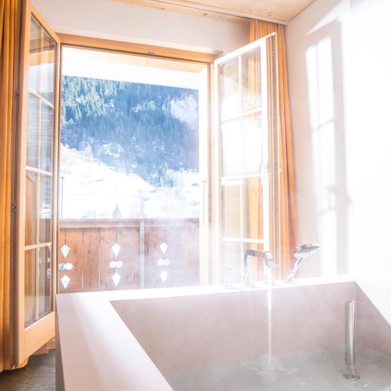 Hotel Silberhorn - Superior Spa-Zimmer Jungfrau - 7