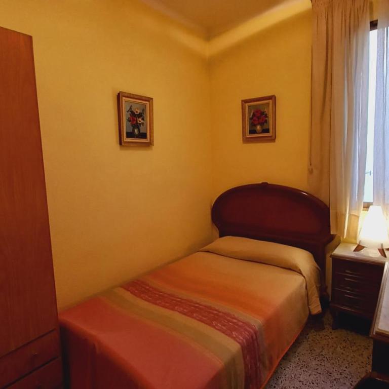 Plaza Universitat - Apartment - 10
