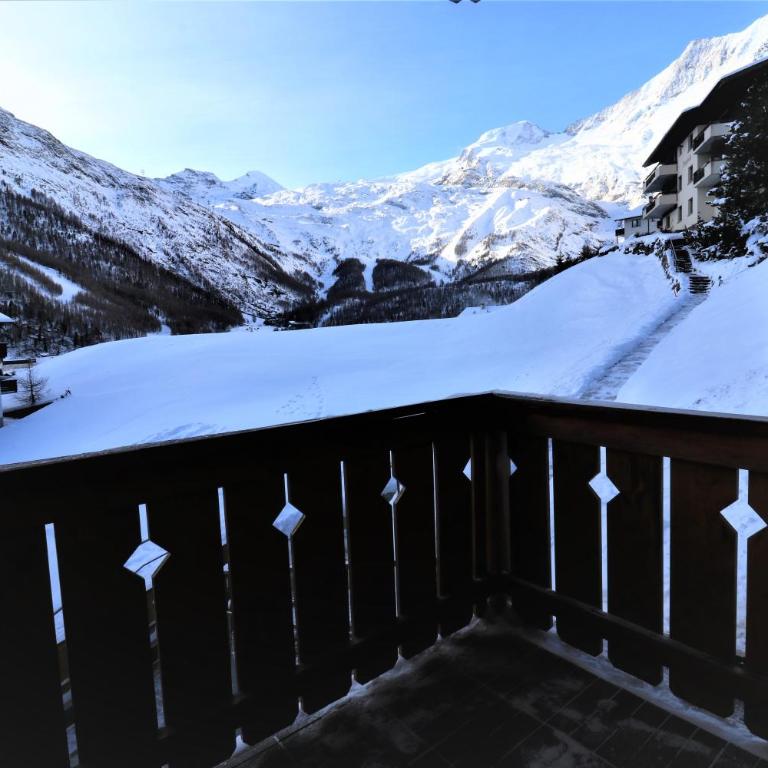 Chalet Ideal Saas-Fee - Apartment mit Blick auf die Berge - 4