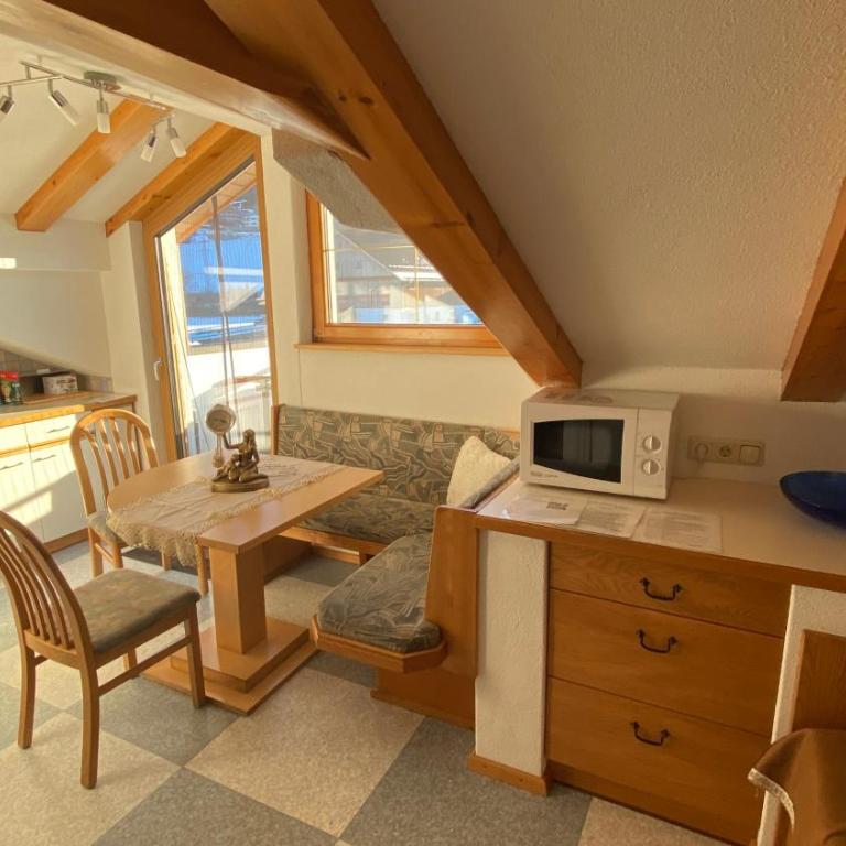 Ferienwohnungen Flörl - Apartamento de 2 dormitorios con balcón - Ático - 17