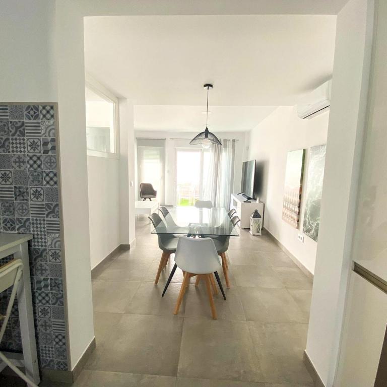 Casa moderna, piscina, playa, TV75, Netflix, PS4 - Casa de 3 dormitorios - 10