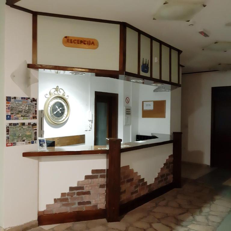 Apartman Vrhovi Kopaonik Vila Nikola Centar - Studio with Mountain View - 3