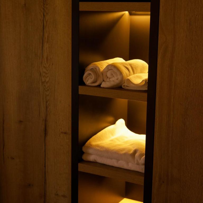 Golden Chalets - One-Bedroom Villa - 3