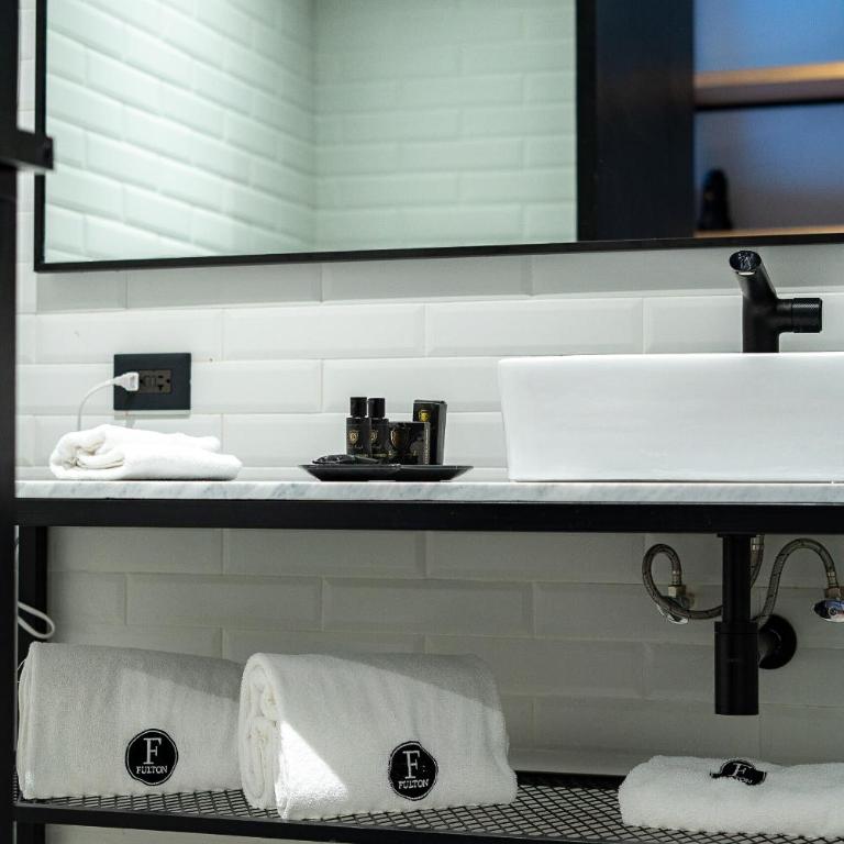FULTON Business Luxury HOTEL - Habitación Deluxe con cama extragrande - 13