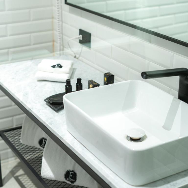 FULTON Business Luxury HOTEL - Habitación Deluxe con cama extragrande - 18